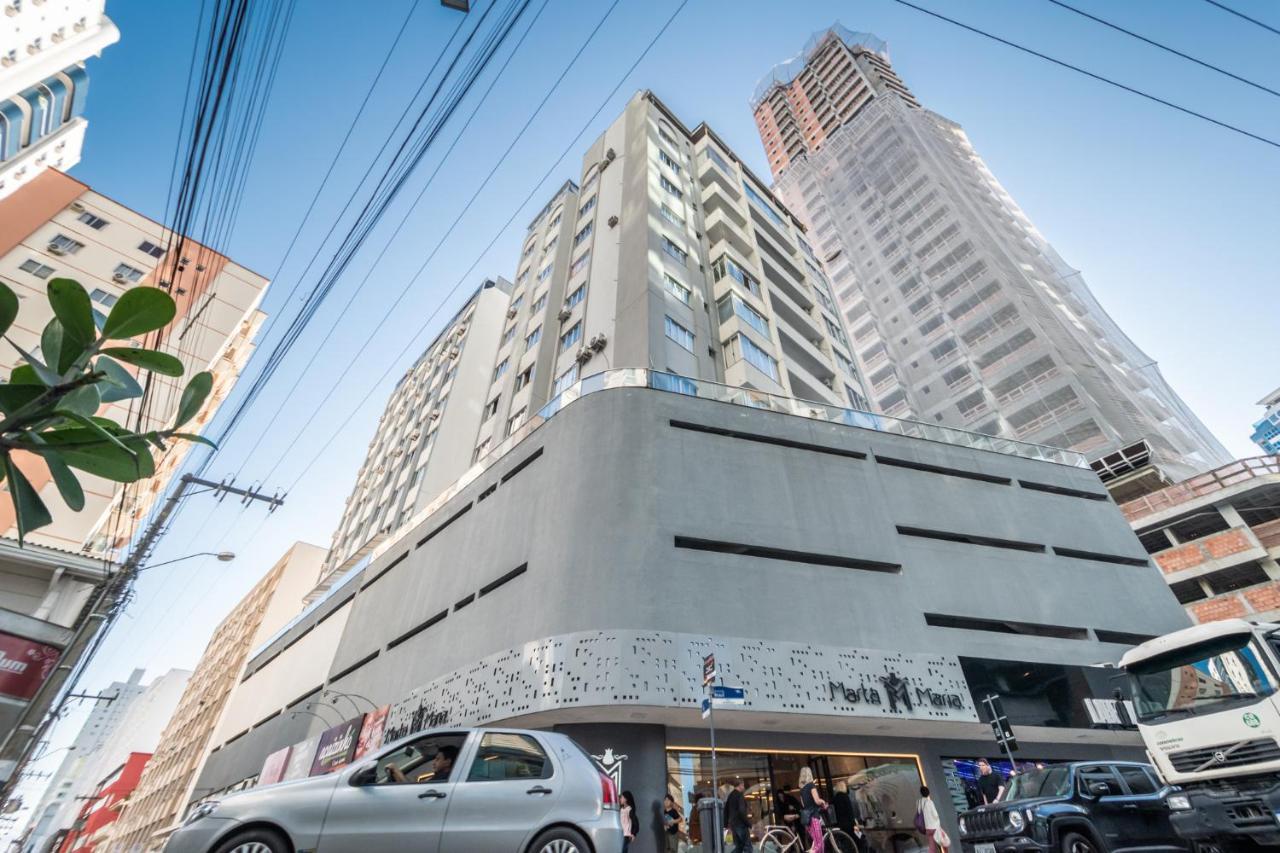 Balneário CamboriúEm Frente Ao Shopping Atlantico! Com Sacada, Garagem E Ar Condicionado公寓 外观 照片